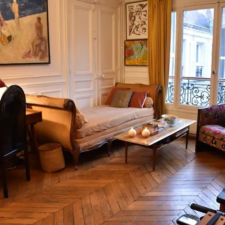 Rue De Paradis Paris